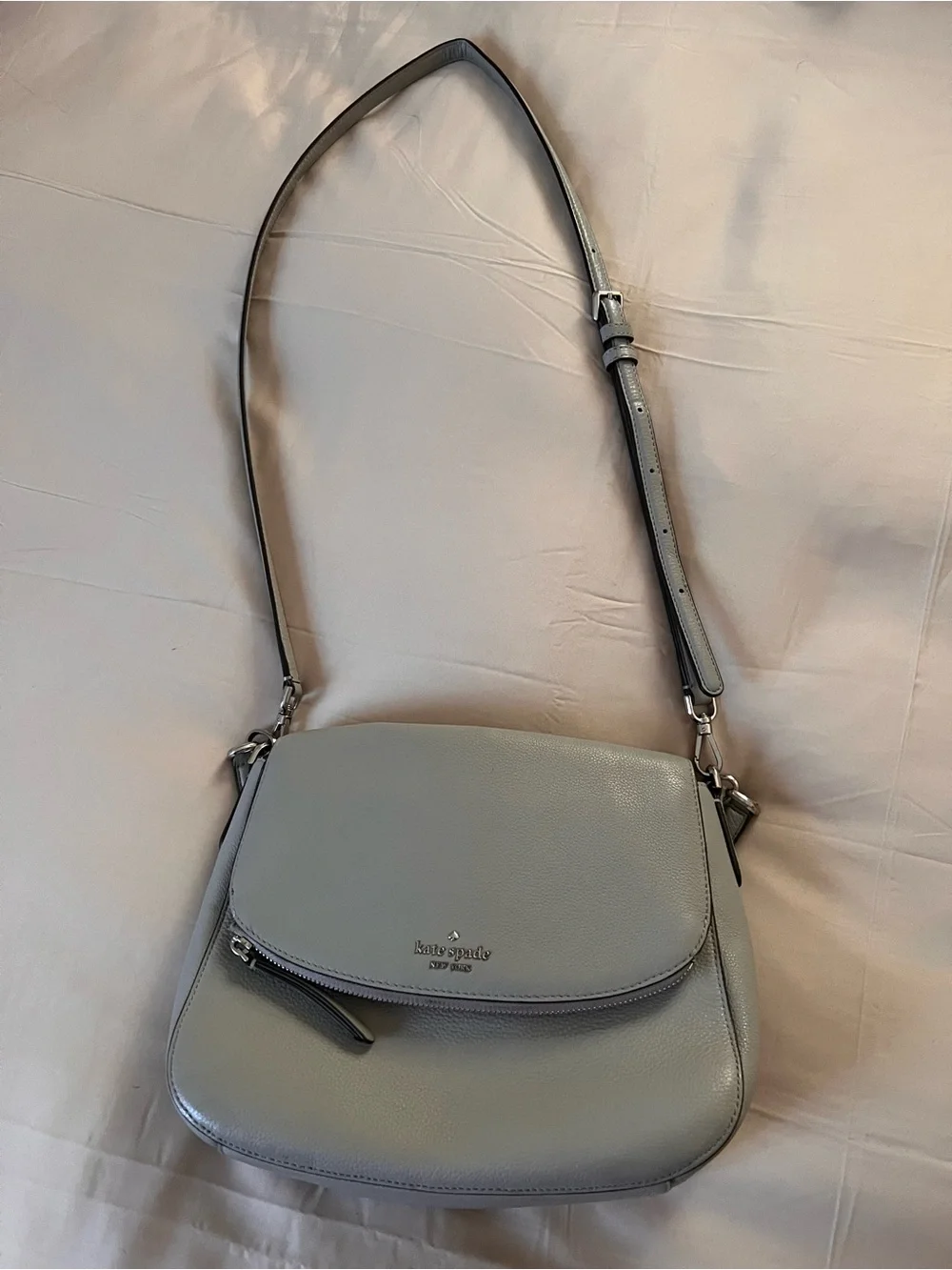 Kate Spade New York Gray Pebbled Leather Convertible Shoulder & Crossbody Bag